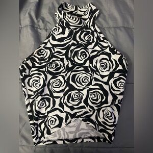 CUTE CROP TOP 🖤🥀